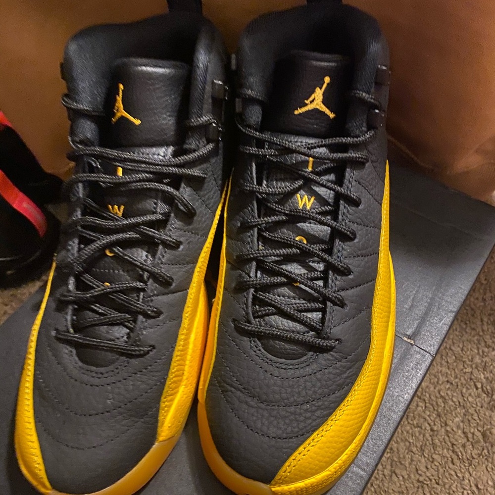 Jordan’s / Sneakers